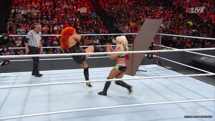 WWE_TLC_2016_PPV_720p_WEB_h264-HEEL_mp40720.jpg