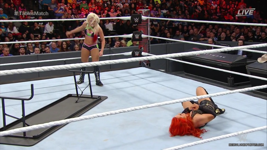 WWE_TLC_2016_PPV_720p_WEB_h264-HEEL_mp40788.jpg