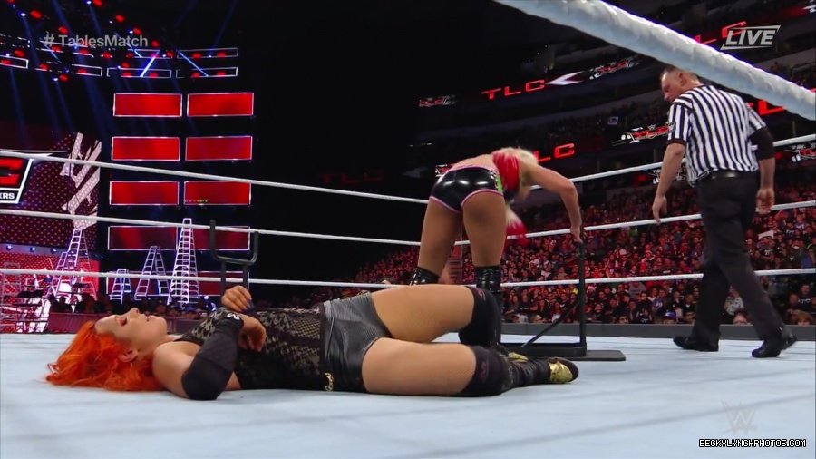 WWE_TLC_2016_PPV_720p_WEB_h264-HEEL_mp40802.jpg