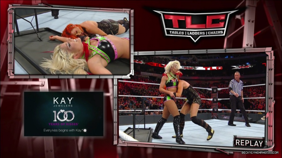 WWE_TLC_2016_PPV_720p_WEB_h264-HEEL_mp40848.jpg