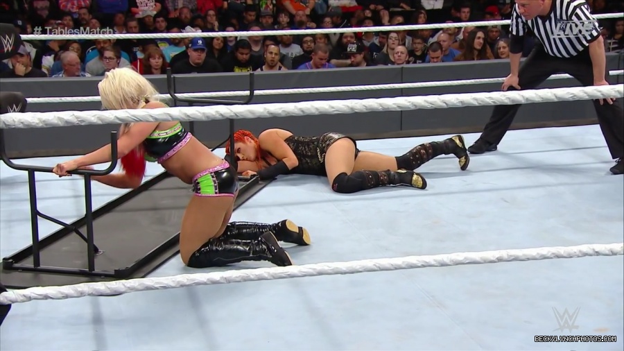 WWE_TLC_2016_PPV_720p_WEB_h264-HEEL_mp40874.jpg