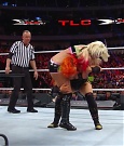 WWE_TLC_2016_PPV_720p_WEB_h264-HEEL_mp40822.jpg