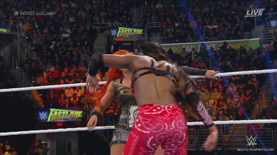 WWE_Fastlane_2016_PPV_720p_WEB_h264-HEEL_mp41093.jpg