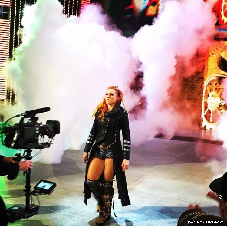 BeckyLynchWWE-0694211265594527744-20160201_113038-img1.jpg