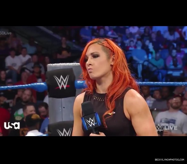 BeckyLynchWWE-0778404887616978944-20160920_202601-img1.jpg