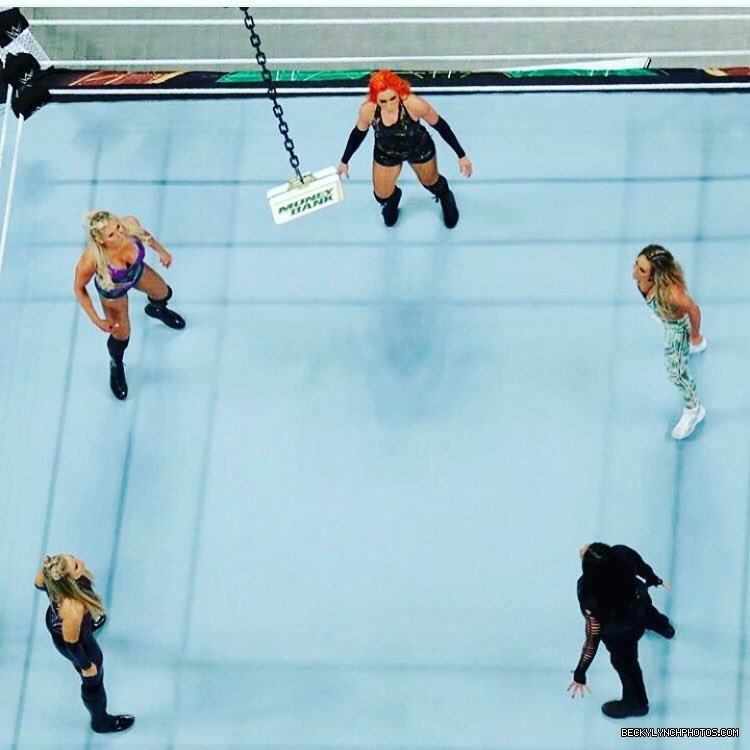 BeckyLynchWWE-0876855884437180418-20170619_123508-img1.jpg