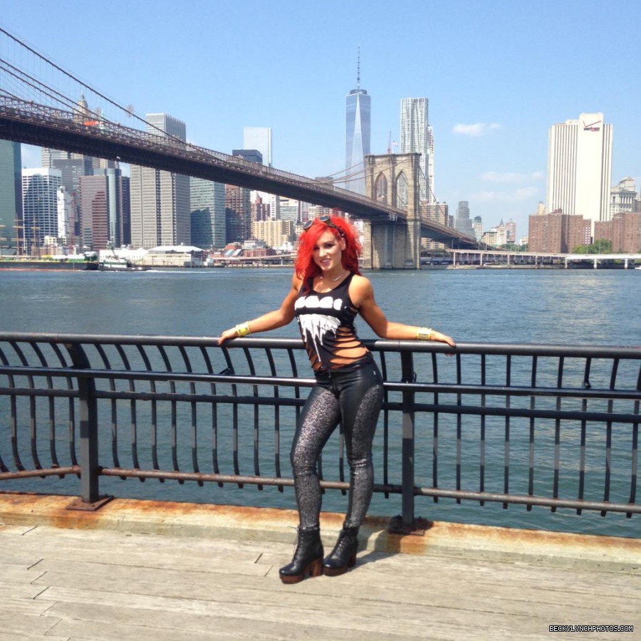 BeckyLynchWWE-0636935421860126720-20150827_111652-img1.jpg