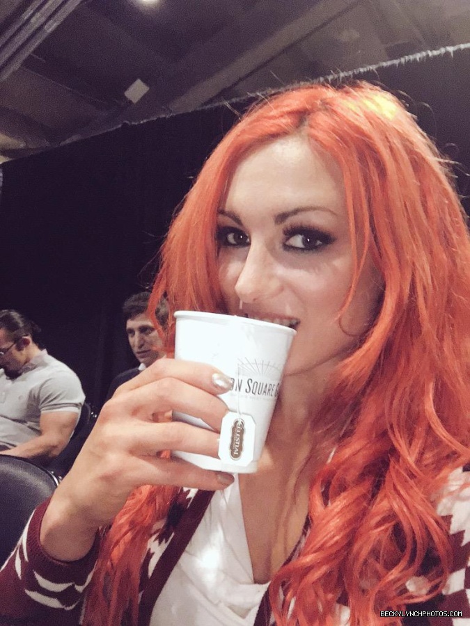 BeckyLynchWWE-0650488205440118784-20151003_205048-img1.jpg