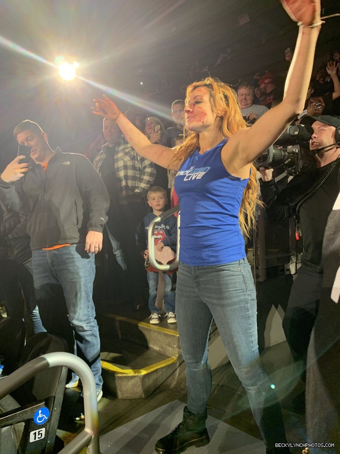 BeckyLynchWWE-1062231777253748736-20181113_003245-img1.jpg