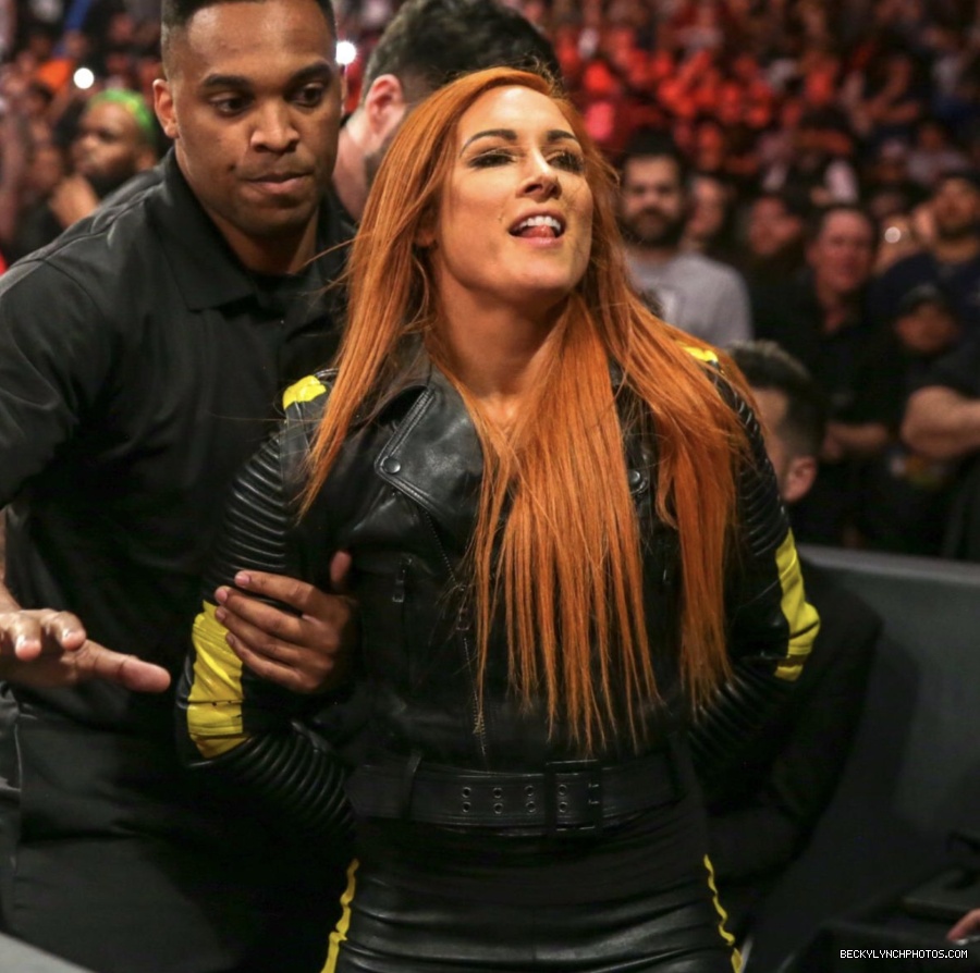 BeckyLynchWWE-1097568092987756546-20190218_124639-img1.jpg