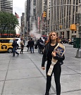 BeckyLynchWWE-1055821953498603520-20181026_090224-img1.jpg