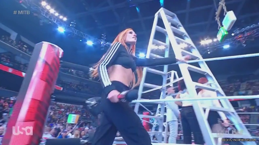 WWE_Monday_Night_Raw_2023_06_26_720p_HDTV_x264-NWCHD_mp41295.jpg