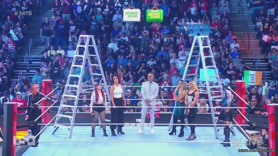 WWE_Monday_Night_Raw_2023_06_26_720p_HDTV_x264-NWCHD_mp41299.jpg