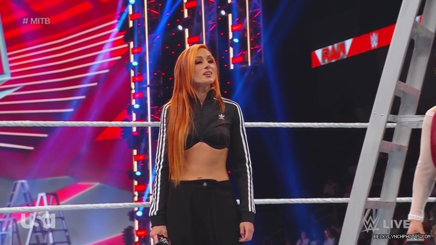WWE_Monday_Night_Raw_2023_06_26_720p_HDTV_x264-NWCHD_mp41382.jpg