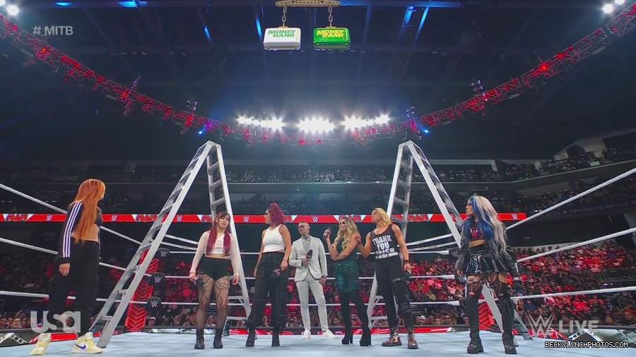 WWE_Monday_Night_Raw_2023_06_26_720p_HDTV_x264-NWCHD_mp41470.jpg