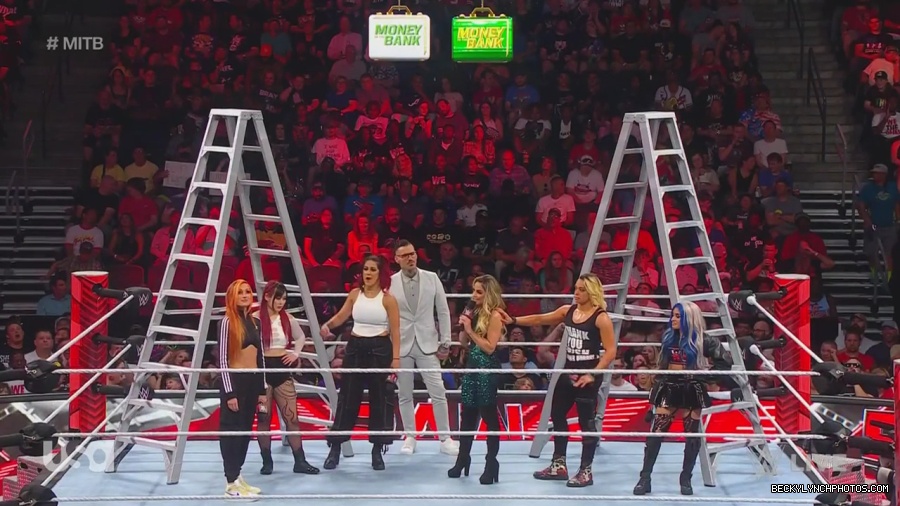WWE_Monday_Night_Raw_2023_06_26_720p_HDTV_x264-NWCHD_mp41542.jpg