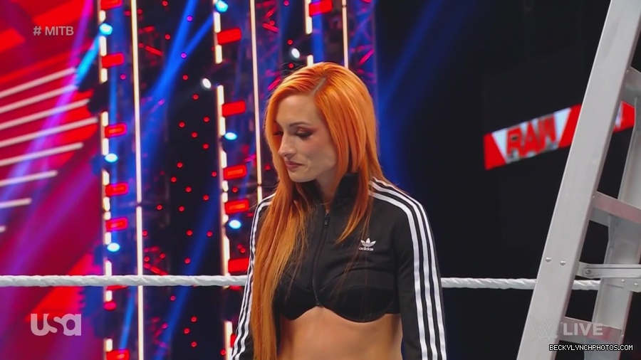 WWE_Monday_Night_Raw_2023_06_26_720p_HDTV_x264-NWCHD_mp41561.jpg
