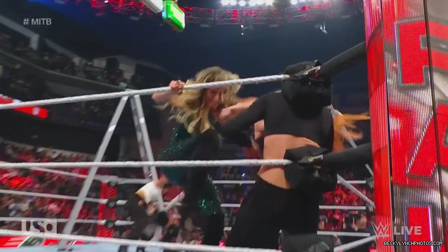 WWE_Monday_Night_Raw_2023_06_26_720p_HDTV_x264-NWCHD_mp41570.jpg