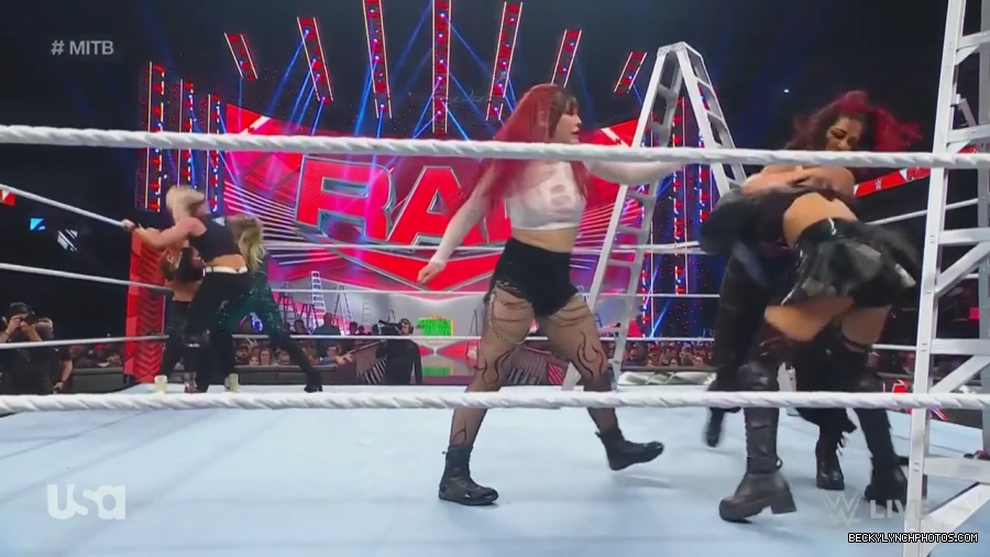 WWE_Monday_Night_Raw_2023_06_26_720p_HDTV_x264-NWCHD_mp41573.jpg