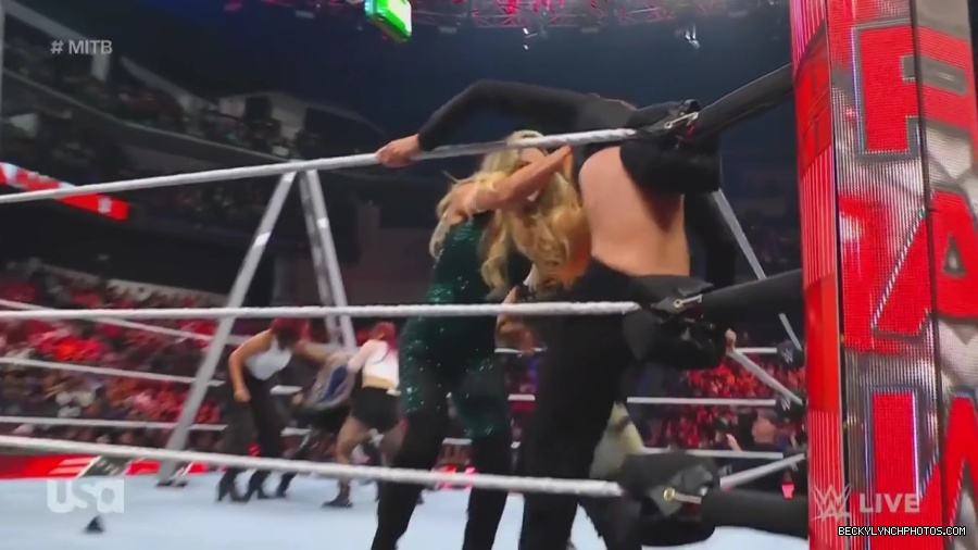 WWE_Monday_Night_Raw_2023_06_26_720p_HDTV_x264-NWCHD_mp41575.jpg