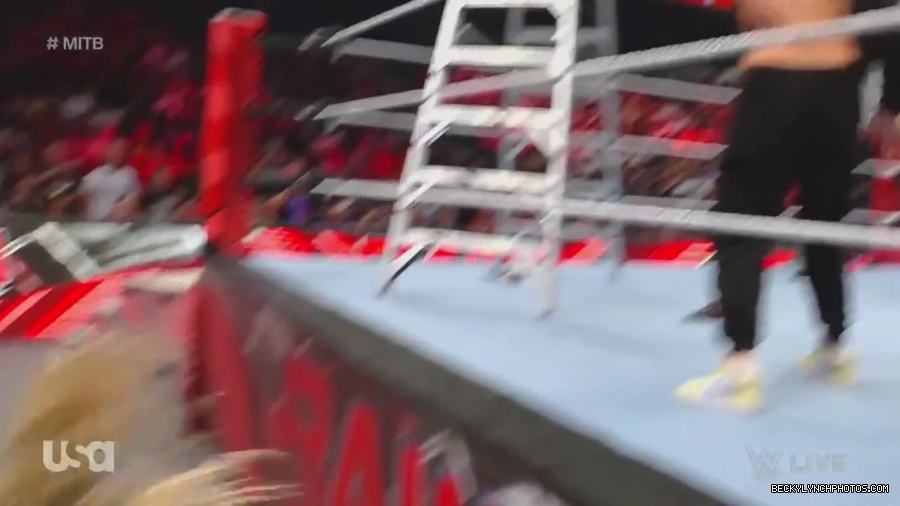 WWE_Monday_Night_Raw_2023_06_26_720p_HDTV_x264-NWCHD_mp41582.jpg