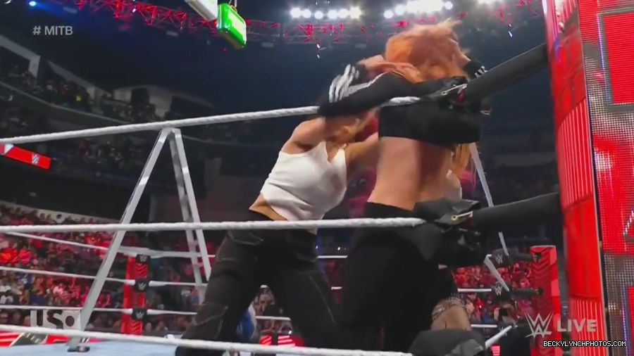 WWE_Monday_Night_Raw_2023_06_26_720p_HDTV_x264-NWCHD_mp41588.jpg