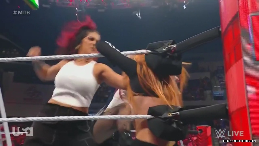 WWE_Monday_Night_Raw_2023_06_26_720p_HDTV_x264-NWCHD_mp41593.jpg