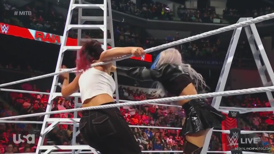 WWE_Monday_Night_Raw_2023_06_26_720p_HDTV_x264-NWCHD_mp41605.jpg