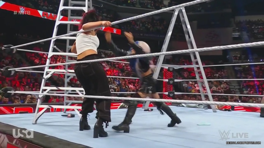 WWE_Monday_Night_Raw_2023_06_26_720p_HDTV_x264-NWCHD_mp41606.jpg