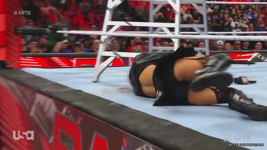 WWE_Monday_Night_Raw_2023_06_26_720p_HDTV_x264-NWCHD_mp41614.jpg