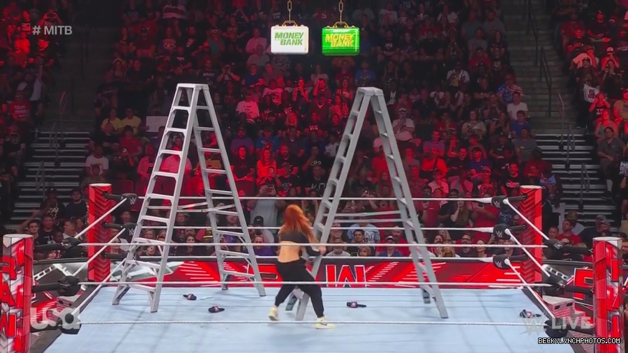 WWE_Monday_Night_Raw_2023_06_26_720p_HDTV_x264-NWCHD_mp41640.jpg