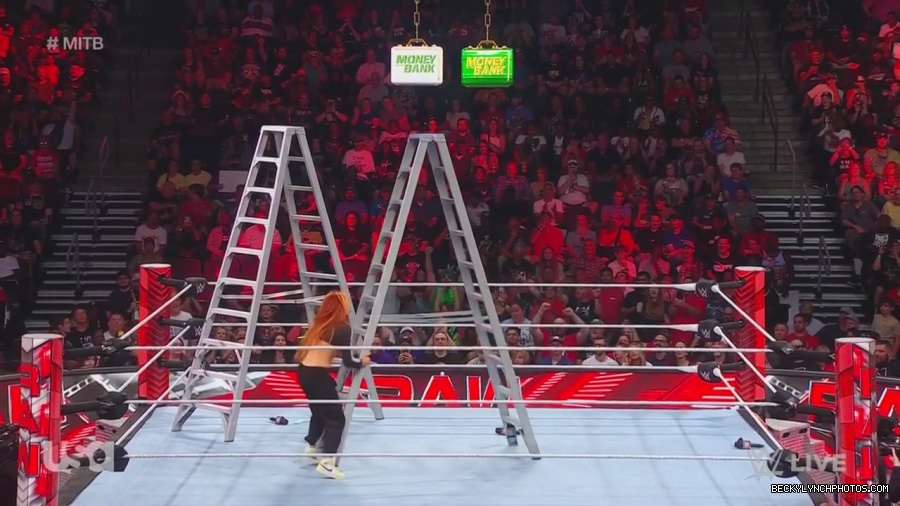 WWE_Monday_Night_Raw_2023_06_26_720p_HDTV_x264-NWCHD_mp41641.jpg