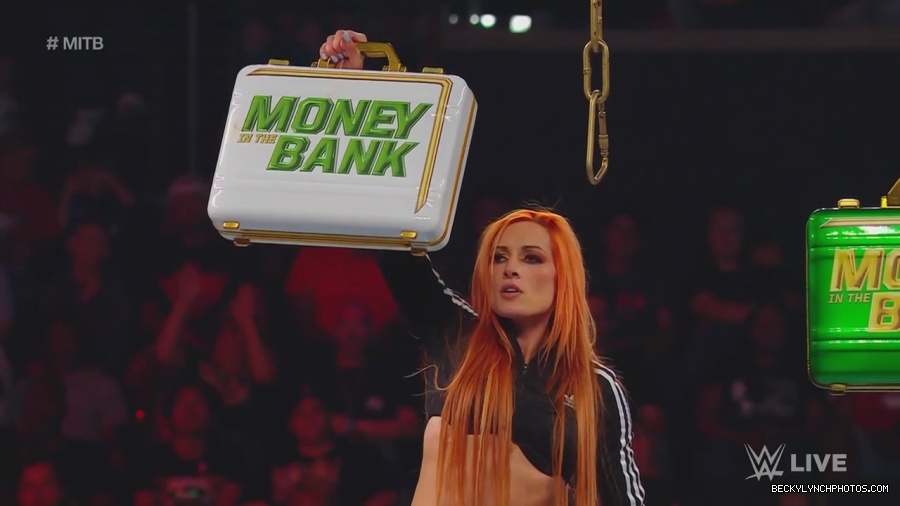 WWE_Monday_Night_Raw_2023_06_26_720p_HDTV_x264-NWCHD_mp41682.jpg