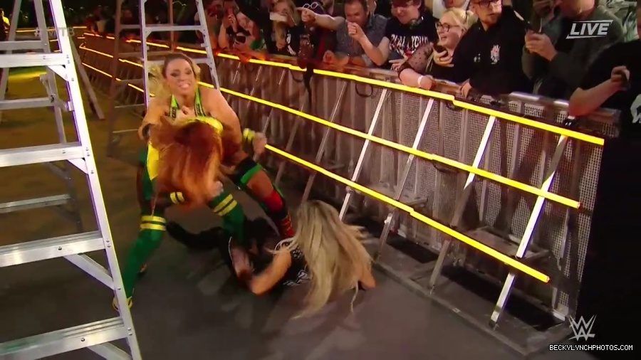 Womens_MITB_mp40155.jpg