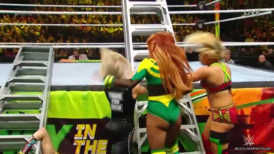 Womens_MITB_mp40253.jpg