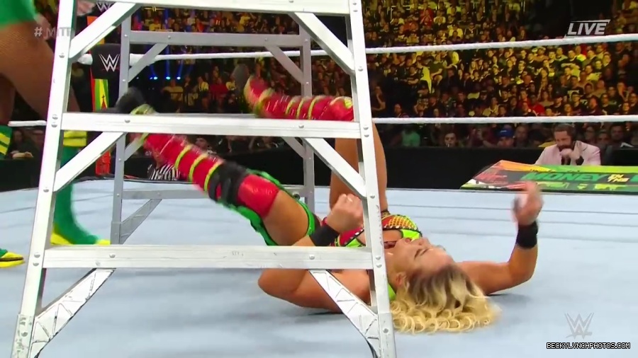 Womens_MITB_mp40460.jpg