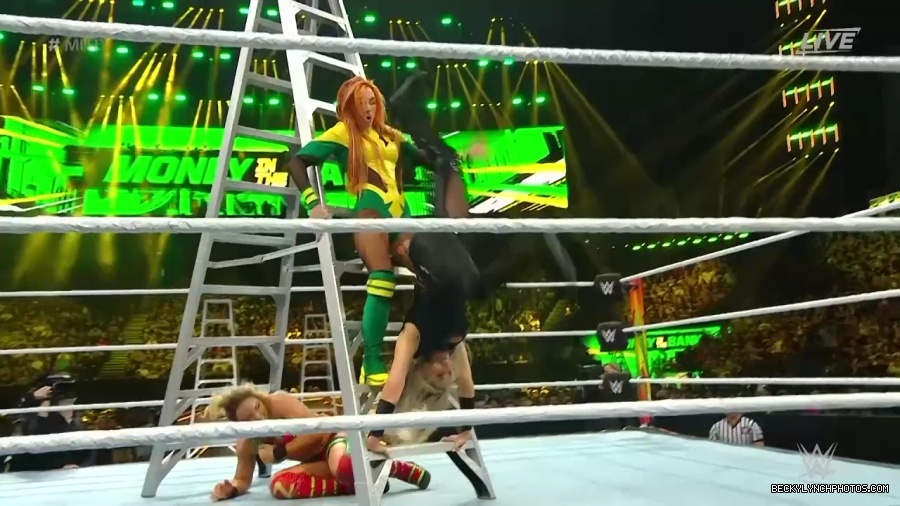 Womens_MITB_mp40473.jpg