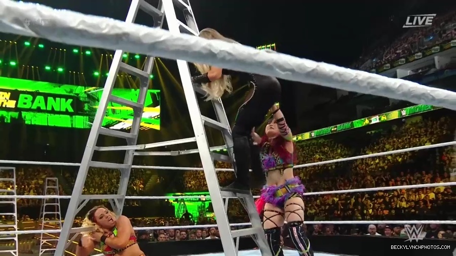 Womens_MITB_mp40495.jpg