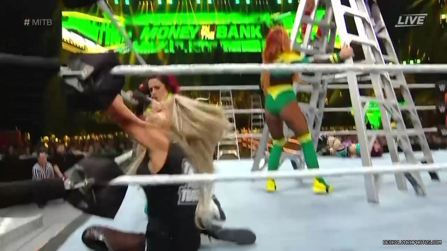 Womens_MITB_mp40557.jpg