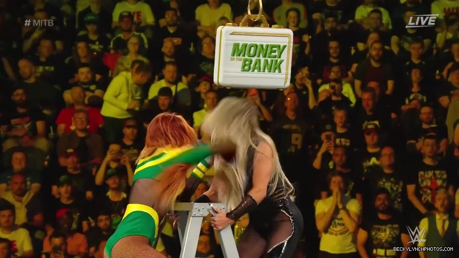 Womens_MITB_mp40680.jpg
