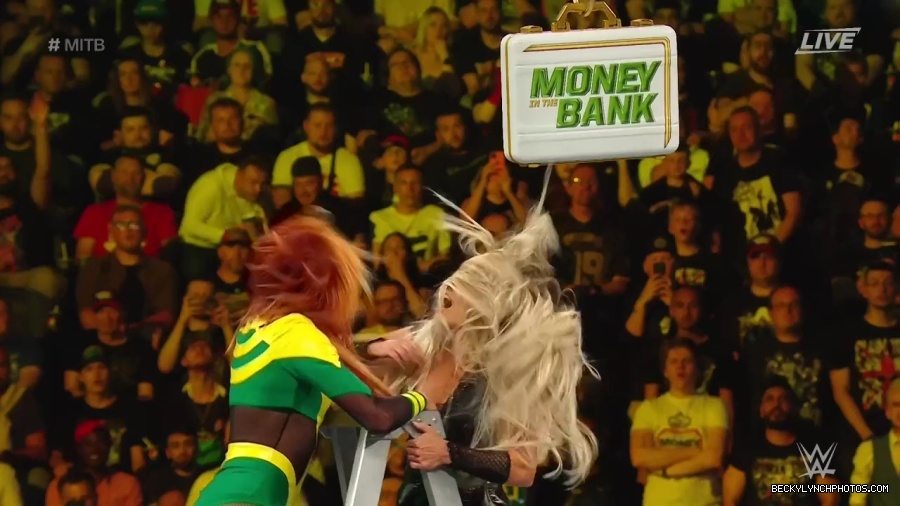 Womens_MITB_mp40681.jpg