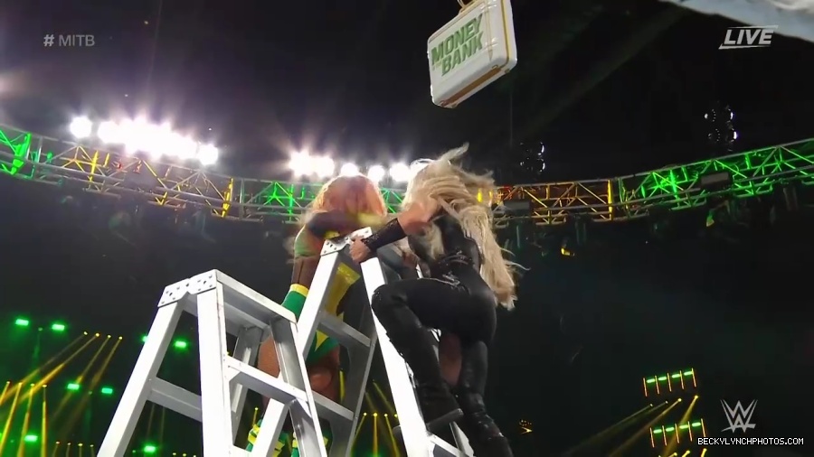 Womens_MITB_mp40686.jpg
