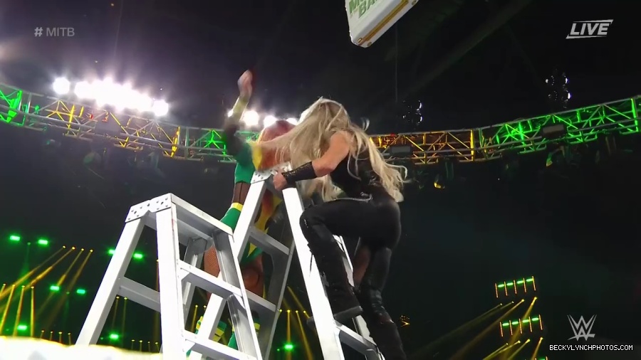 Womens_MITB_mp40687.jpg