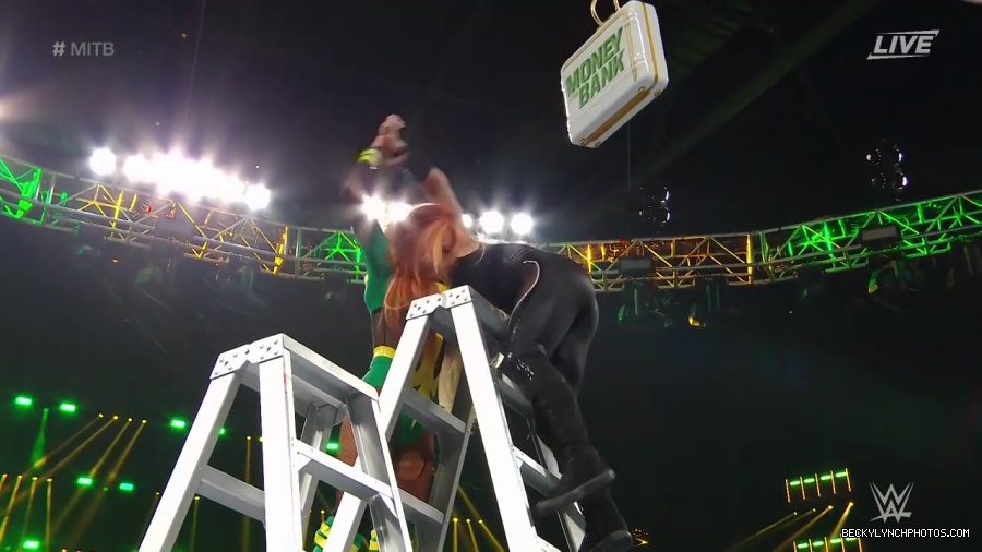 Womens_MITB_mp40692.jpg