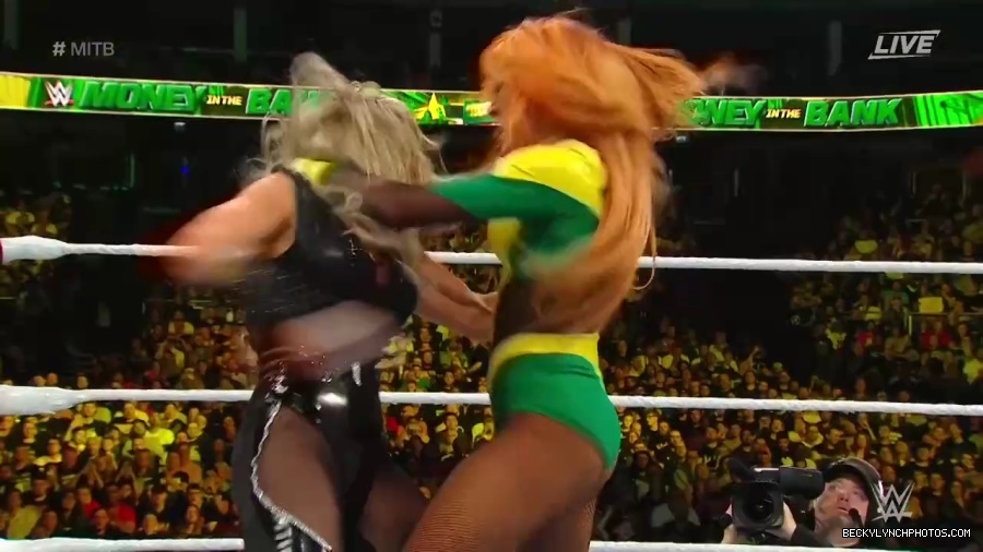 Womens_MITB_mp40763.jpg