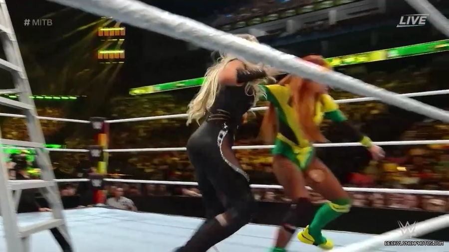 Womens_MITB_mp40768.jpg