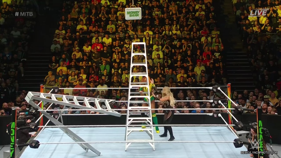 Womens_MITB_mp40792.jpg