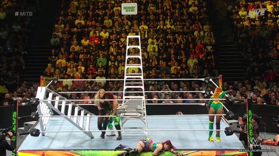 Womens_MITB_mp40820.jpg