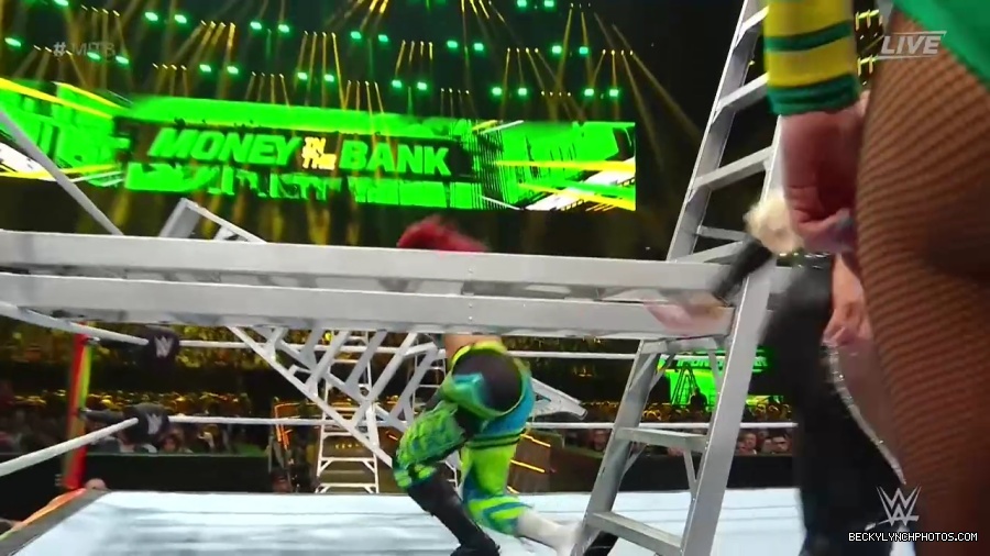 Womens_MITB_mp40823.jpg
