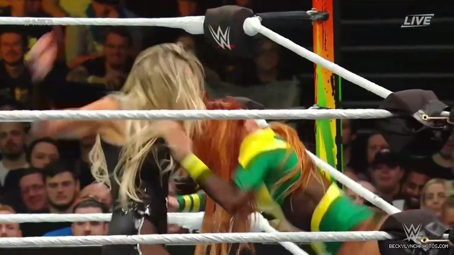 Womens_MITB_mp40830.jpg